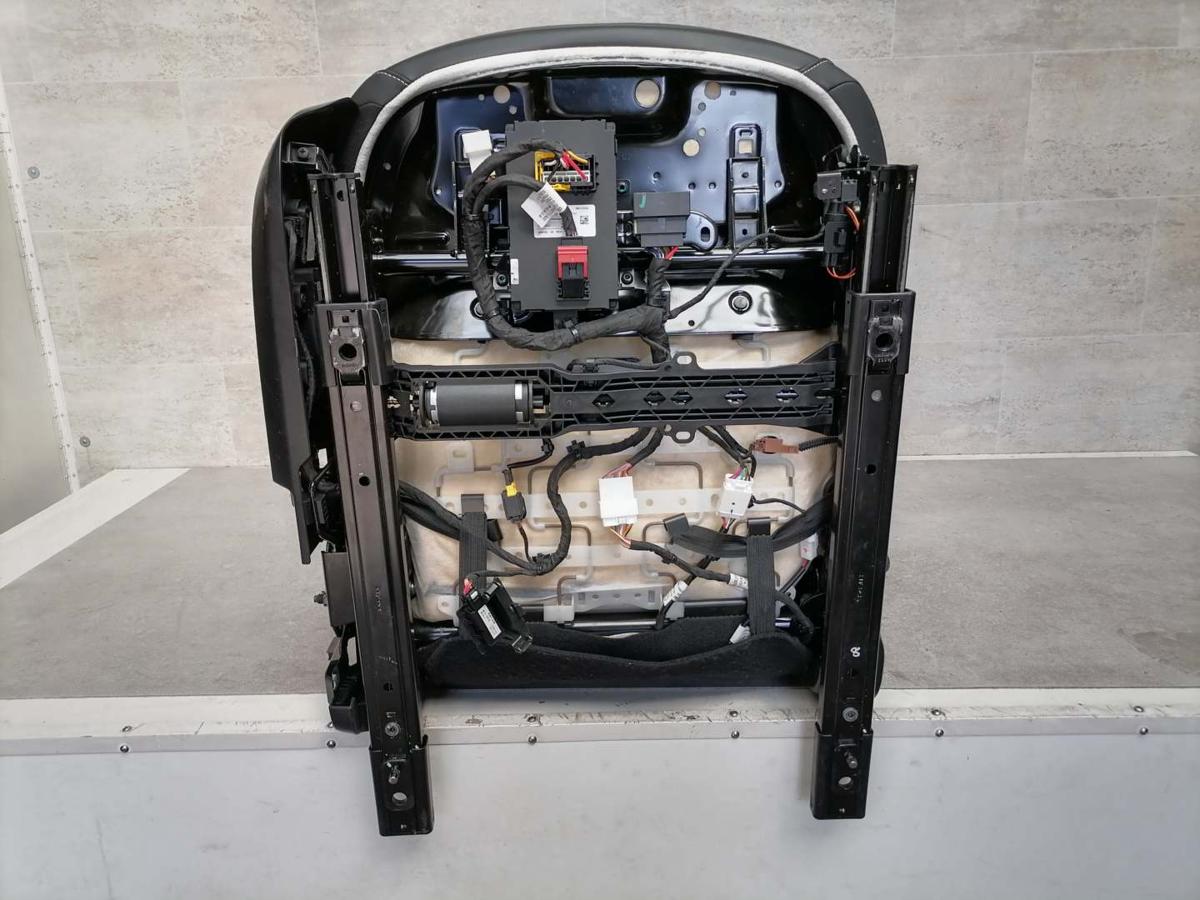 Smart #1 Brabus original Sitz vorn rechts Beifahrersitz Leder Schwarz elektrisch Bj.2022